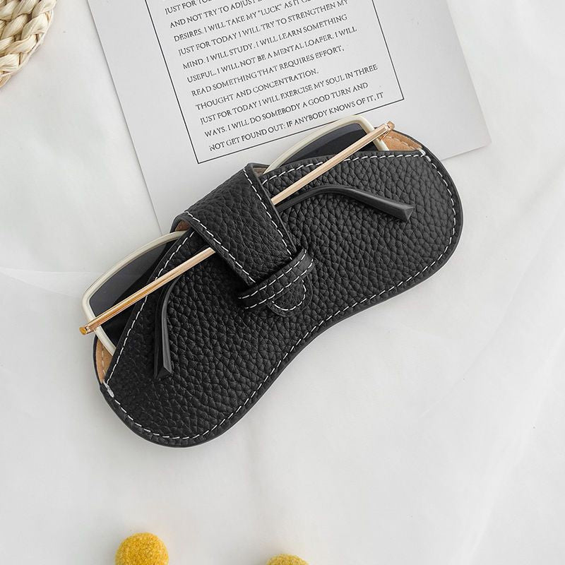 Stylische Ledertasche für Brillen
