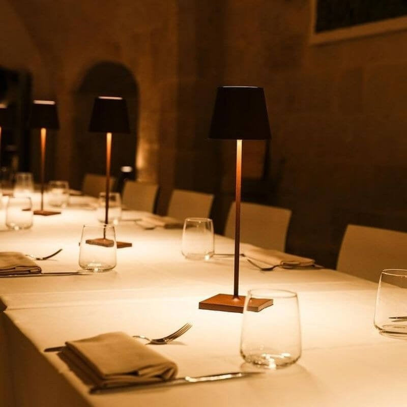 Moderne Wiederaufladbare Kabellose LED-Tischlampe