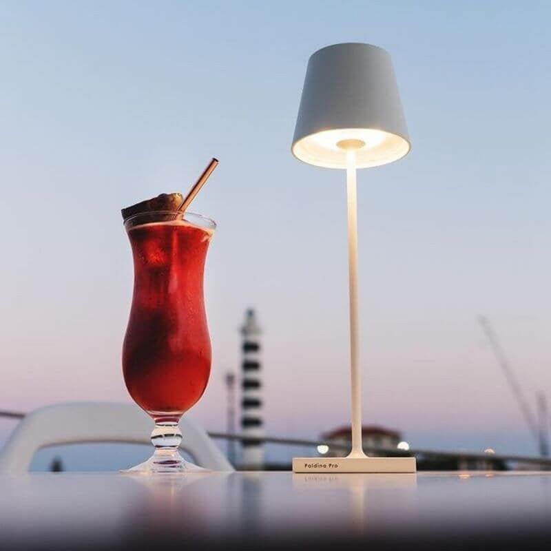 Moderne Wiederaufladbare Kabellose LED-Tischlampe