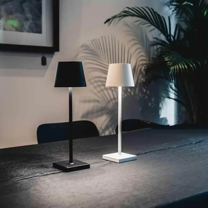 Moderne Wiederaufladbare Kabellose LED-Tischlampe