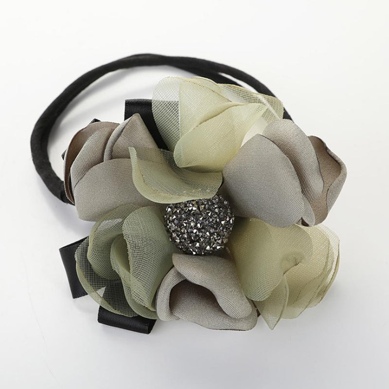 Zauberhafter Blumen Haarschmuck