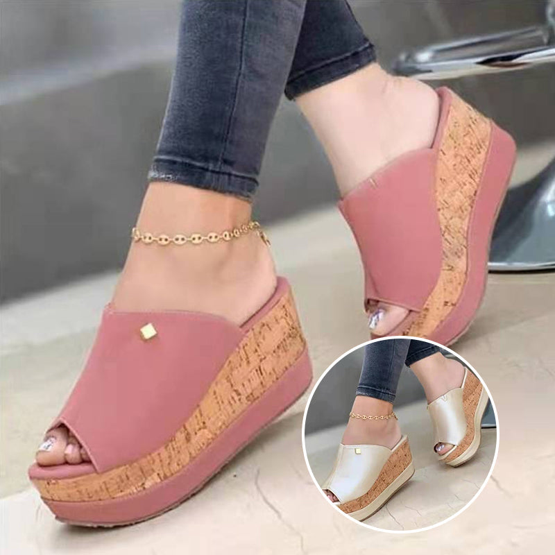 Neue Modische Sandalen mit hohen Absätzen