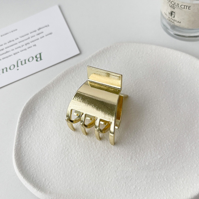 Kopfschmuck aus Metall
