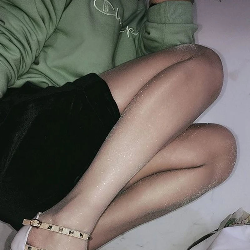 Glänzende dünne Strumpfhosensocken