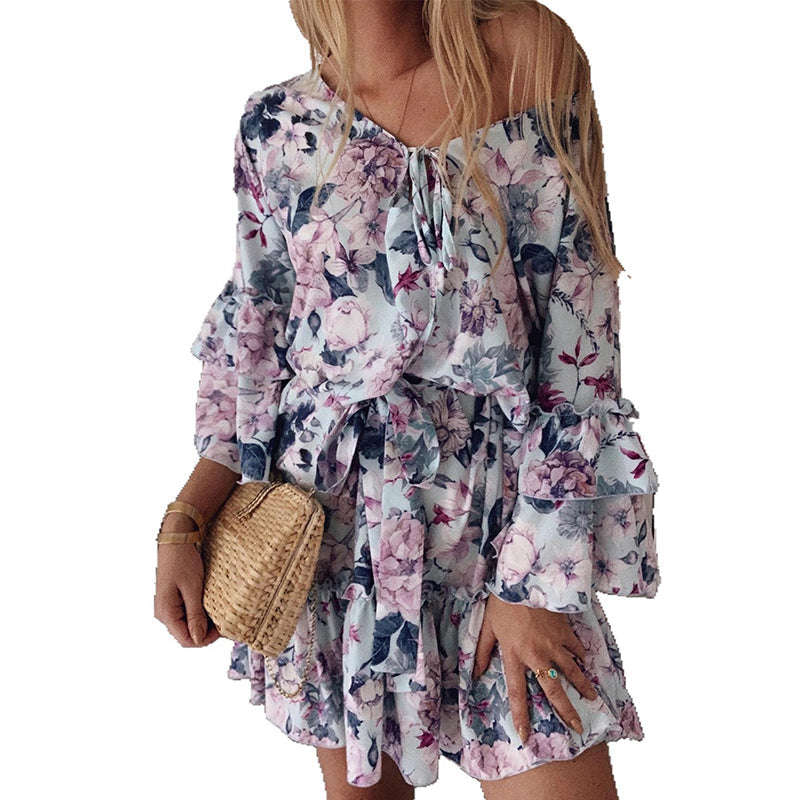Sommerliches Blumenkleid Aus Chiffon